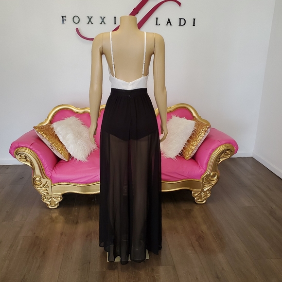 Black & Ivory Chiffon dress - Picture 5 of 5